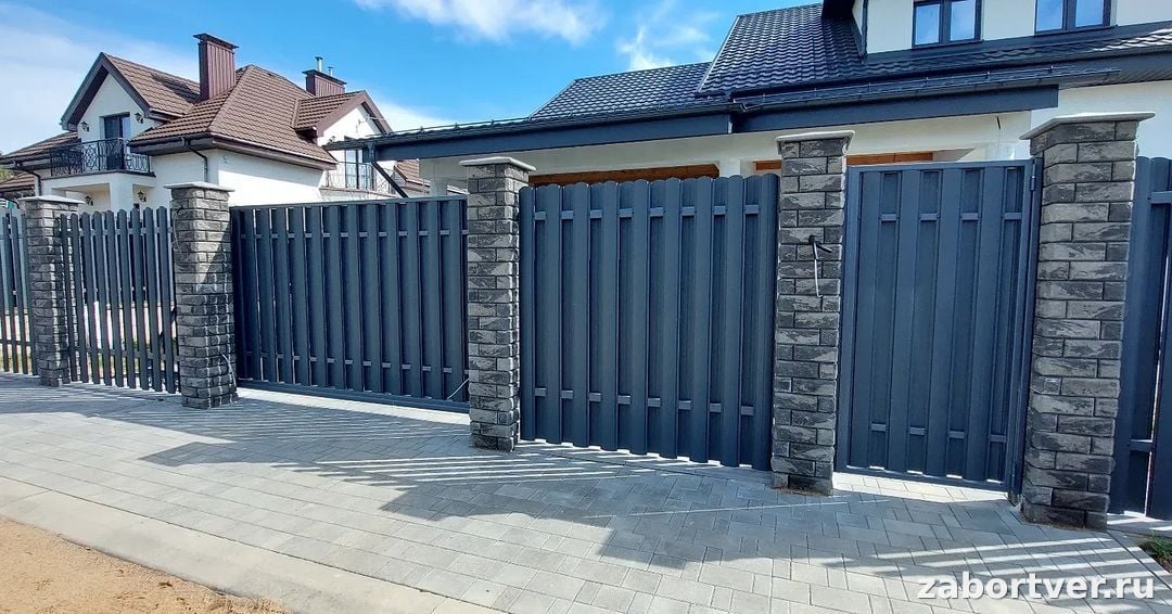 Установка и стоимость заборов: Цены на монтаж профнастила, штакетника и рабицы