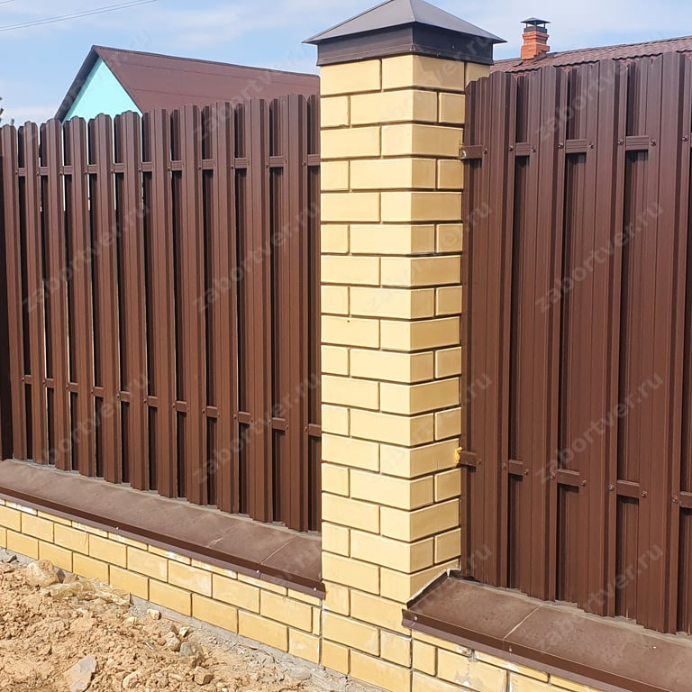 Кирпичные столбы